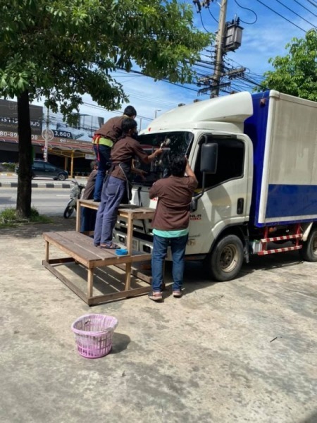 แอล.พี.อาร์. กระจกรถยนต์ ลำลูกกา